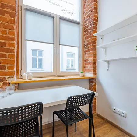 Апарт-отель Royal Piotrkowska 92 Лодзь