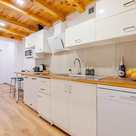 Royal Piotrkowska 92 Aparthotel