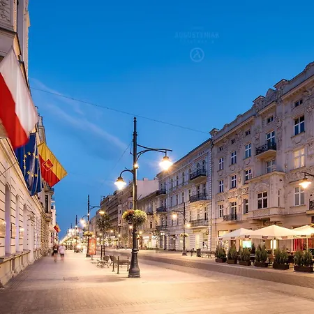 Royal Piotrkowska 92 Lodz (Lodz)